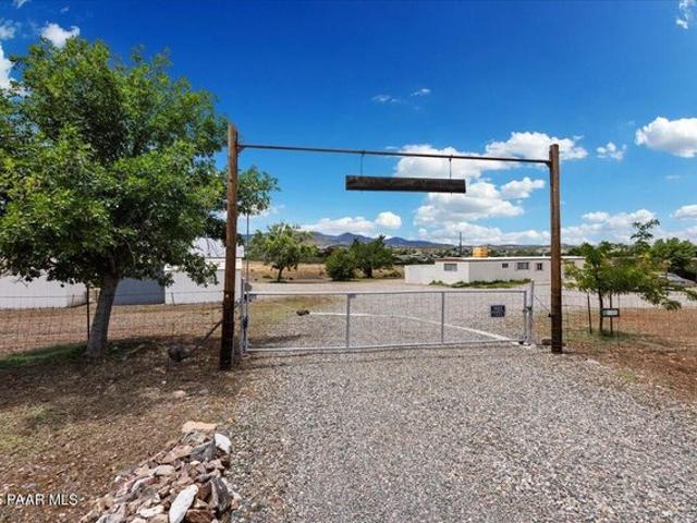 House for sale in Dewey, Arizona