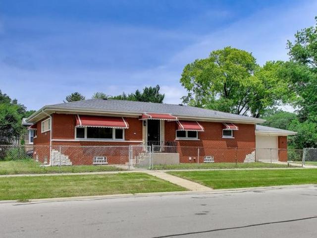 House for sale in Blue Island, Illinois