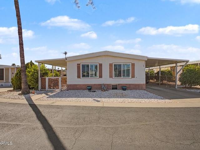 House for sale in Apache Junction, Arizona