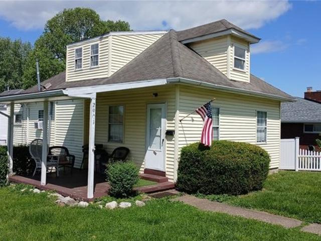 House for sale in Parkersburg, West Virginia