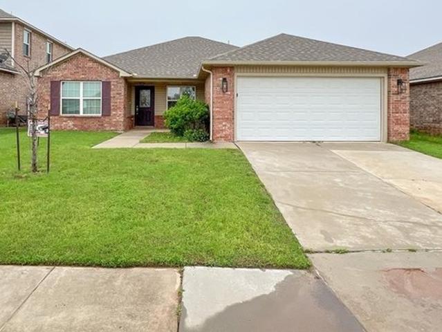 House for sale in Yukon, Oklahoma