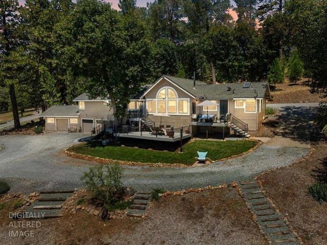 House for sale in Camino, California