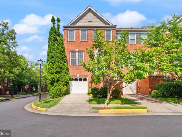 Townhouse for sale in Virginia