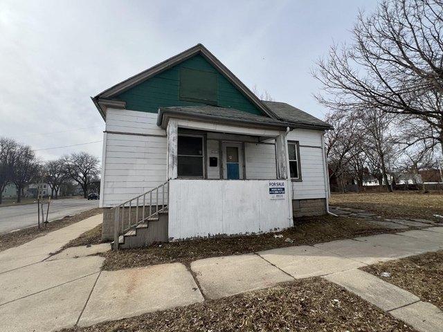House for sale in Milwaukee, Wisconsin