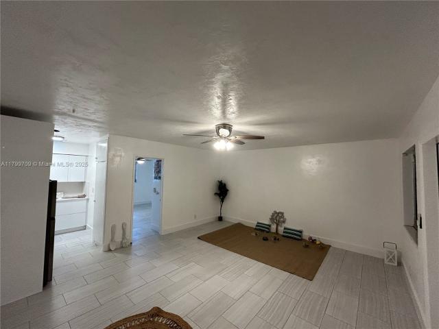 Condo for rent in Hollywood
