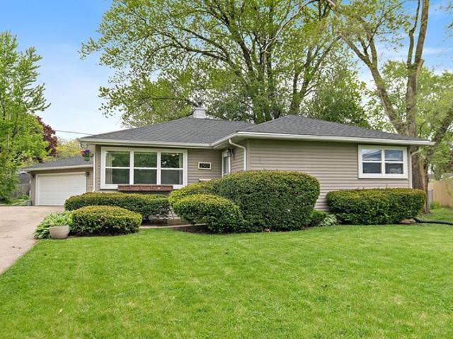 House for sale in Rolling Meadows, Illinois