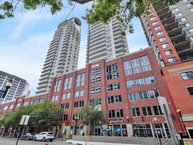 Condo for sale in Wedgewood, Alberta