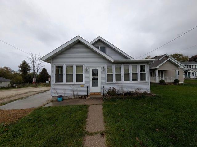House for sale in Two Rivers, Manitowoc County