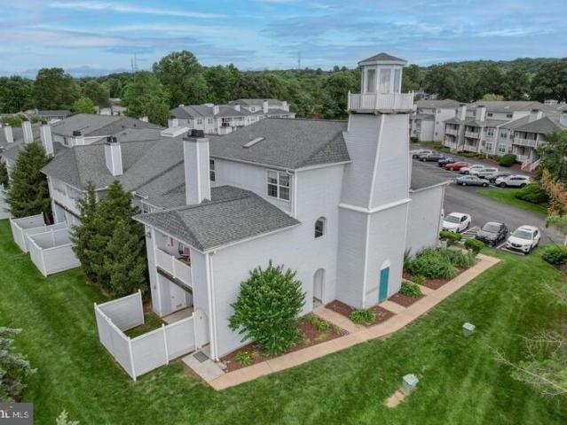 Condo for sale in Newark