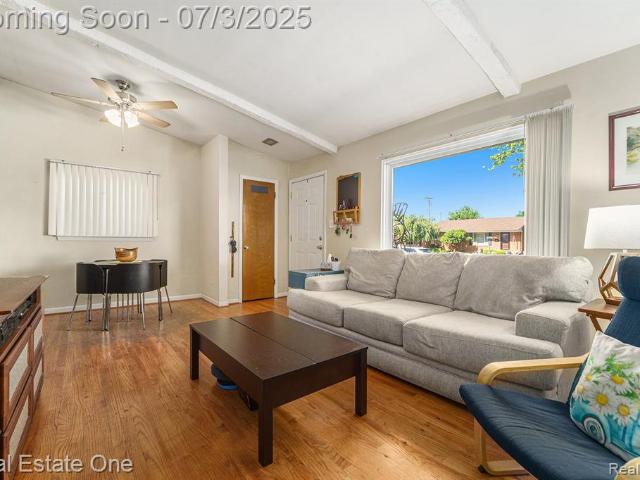 House for sale in Madison Heights