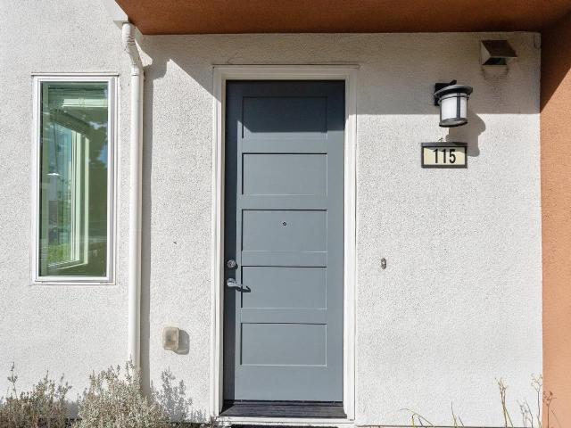 Townhouse for sale in Santa Clara