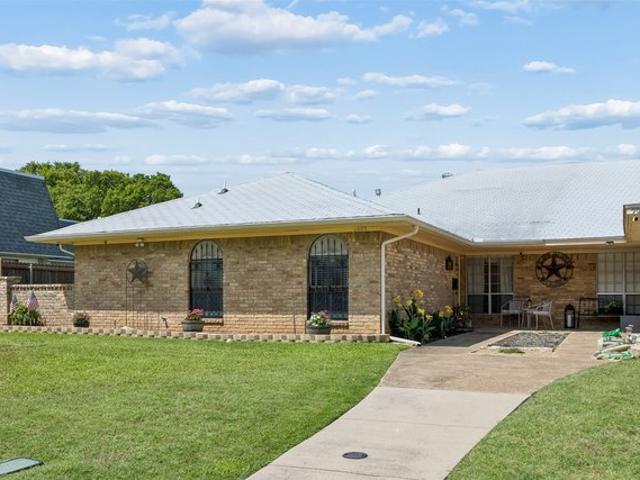 House for sale in Carrollton, Texas