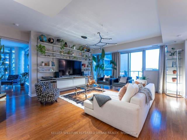Condo for sale in Spadina—Fort York, Toronto