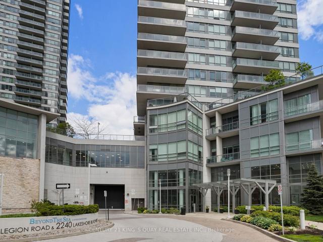 Condo for sale in Toronto, Golden Horseshoe