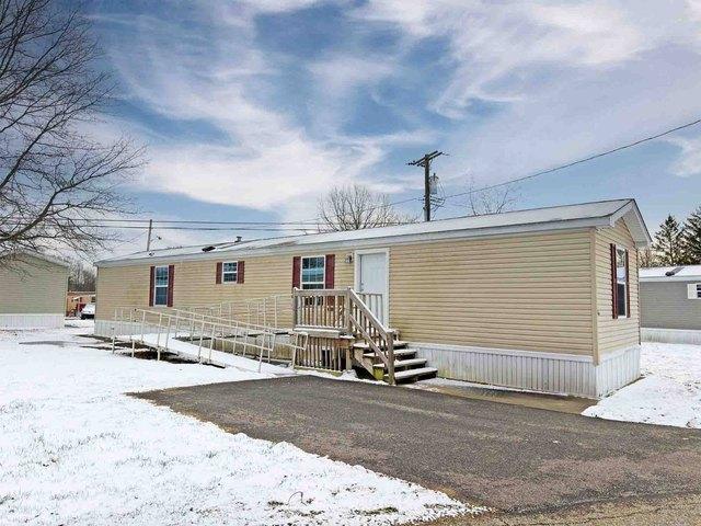 House for sale in Southington, Ohio