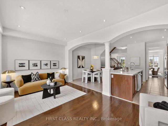 Townhouse for sale in Woburn, Ontario