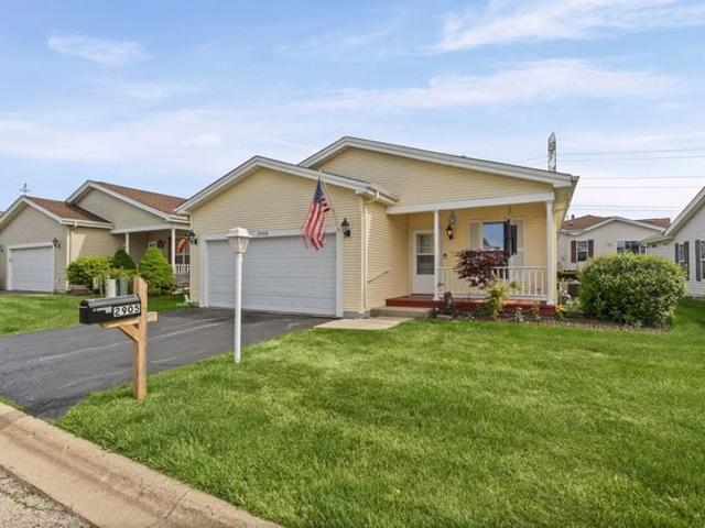 House for sale in Grayslake, Illinois