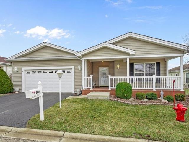 House for sale in Grayslake, Illinois
