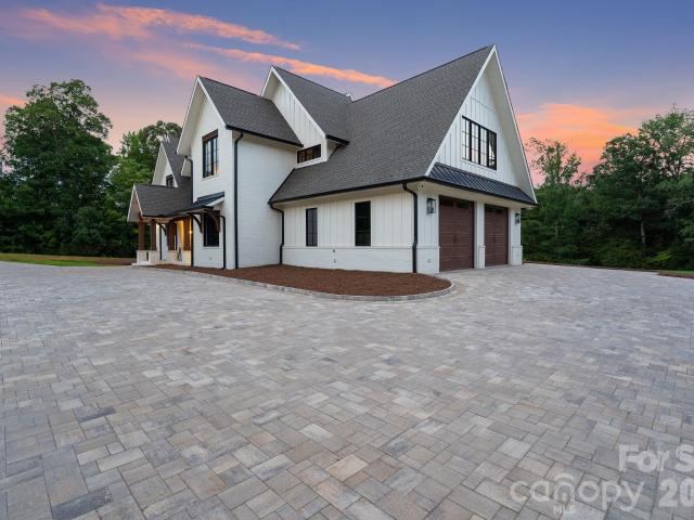 House for sale in Mineral Springs, North Carolina