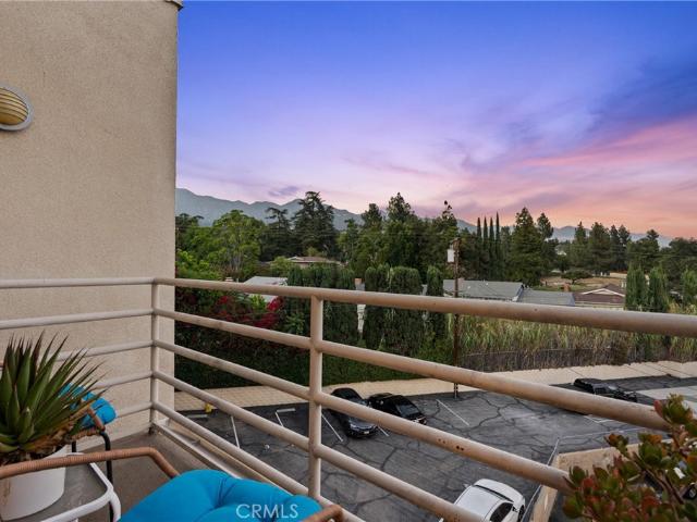 Condo for sale in Glendale, California