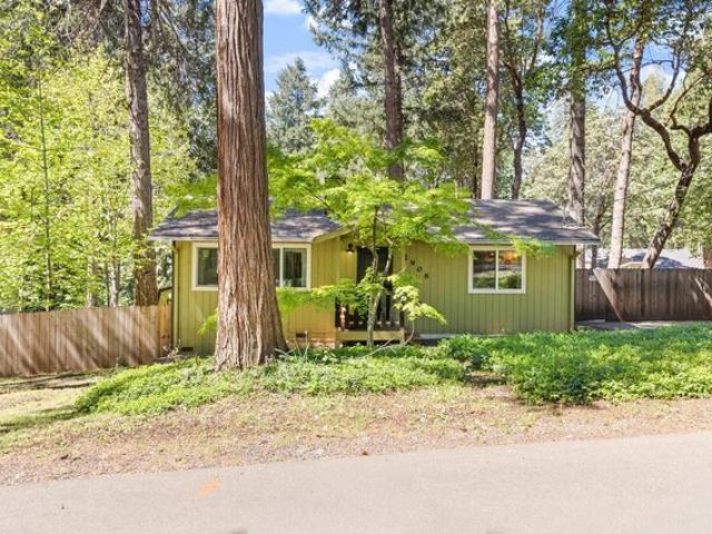 House for sale in Pollock Pines, California