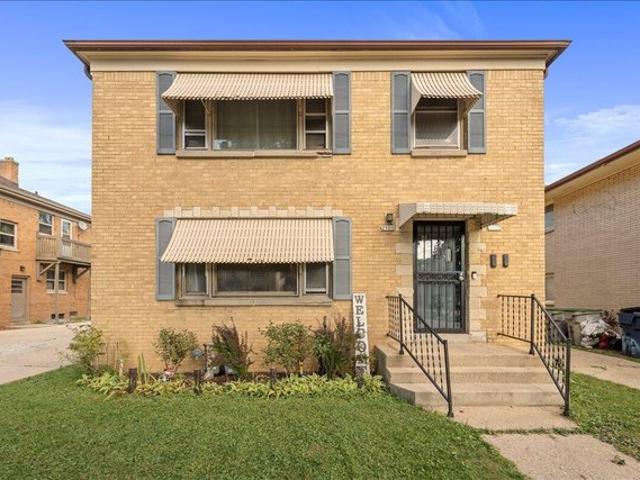 House for sale in Milwaukee, Wisconsin