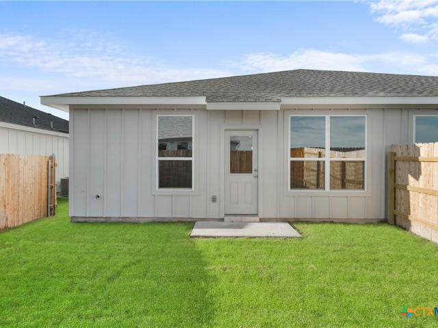 House for sale in Temple Bar Marina, Texas