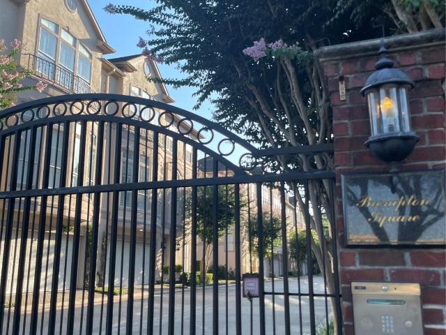 Townhouse for sale in Houston Townhouse for sale in Houston