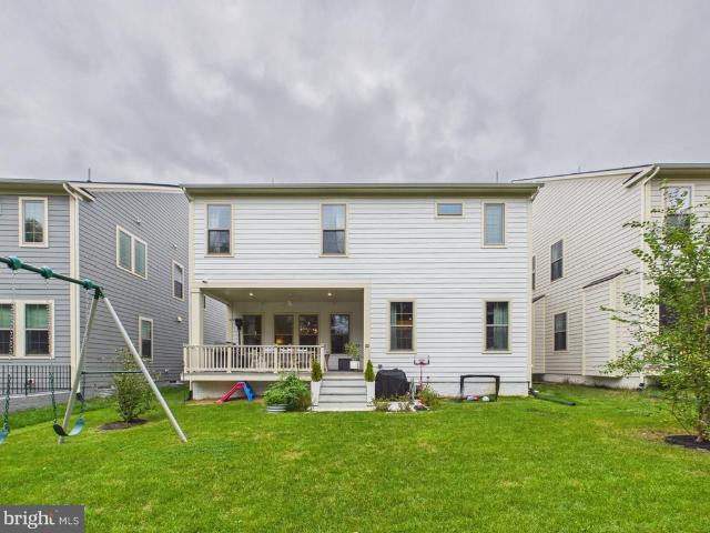 House for sale in Fairhill Townhomes, Merrifield