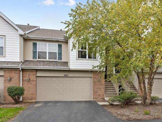 Townhouse for rent in Naperville