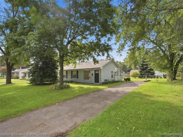 House for sale in Auburn Hills, Michigan