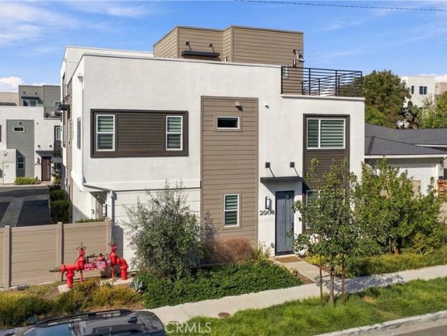 Townhouse for sale in The Foundry, Redondo Beach