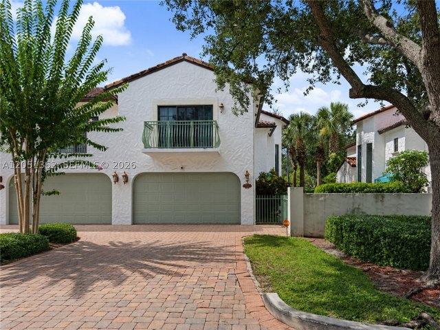 Townhouse for sale in Dania, Florida
