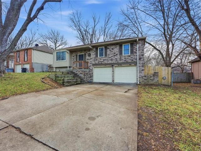 House for sale in Blue Springs, Missouri