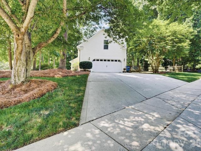 House for sale in Mecklenburg, North Carolina