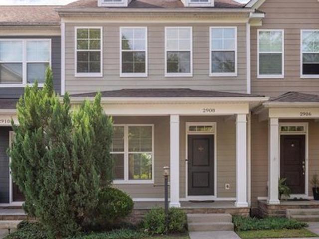 Townhouse for sale in Virginia