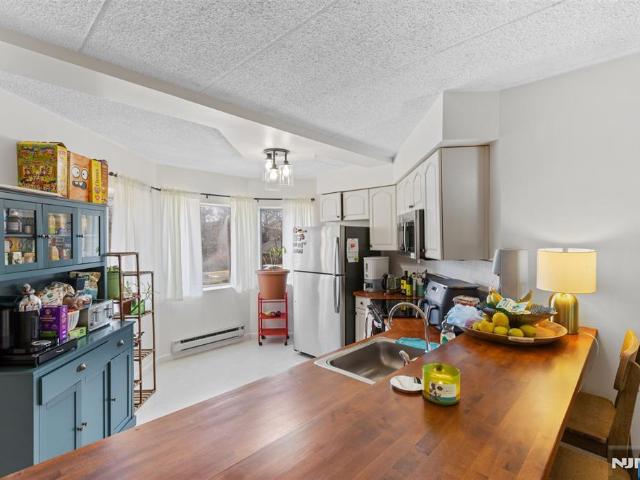 Condo for sale in Hackensack, New Jersey