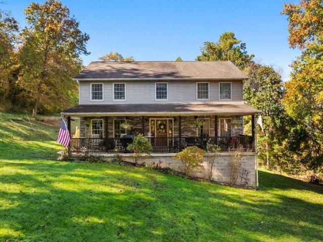 House for sale in Moundsville, Marshall County