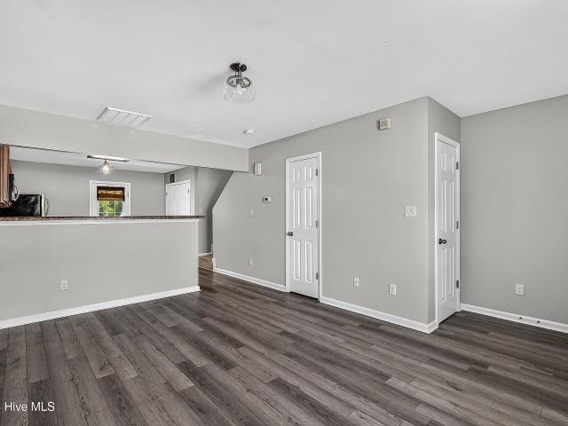 Townhouse for sale in Jacksonville, North Carolina