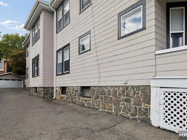 House for sale in Fort Lee, New Jersey