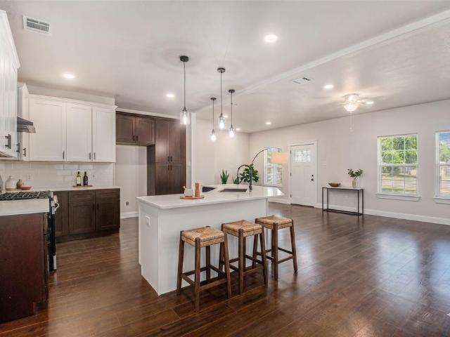 House for sale in Wise, Texas