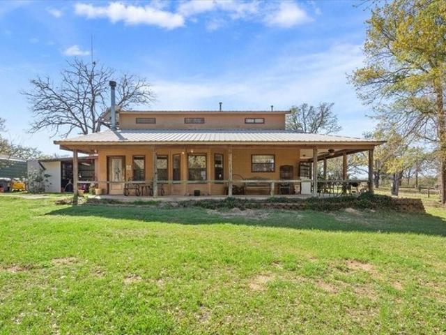 Farm for sale in Teague, Texas