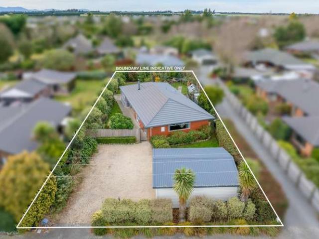 House for sale in Charing Cross, Canterbury