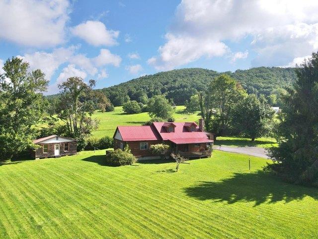 House for sale in Pipestem, West Virginia