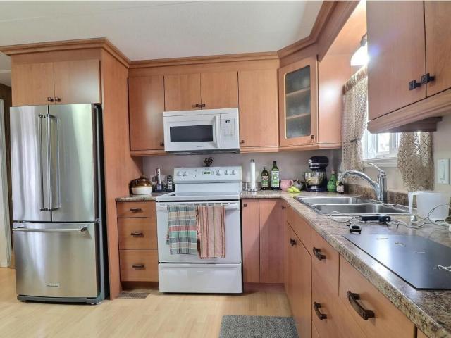 House for sale in Wedgewood, Alberta