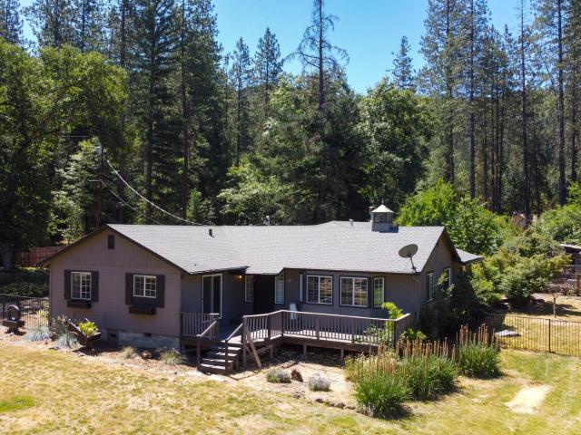 House for sale in Lewiston, California