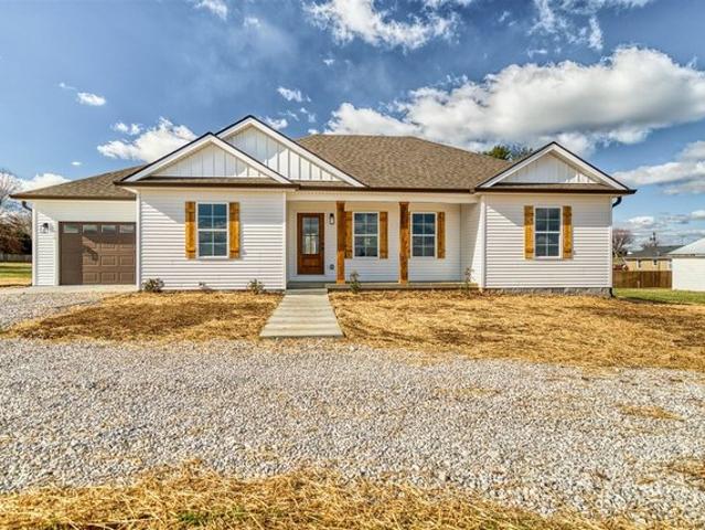 House for sale in Adairville, Kentucky