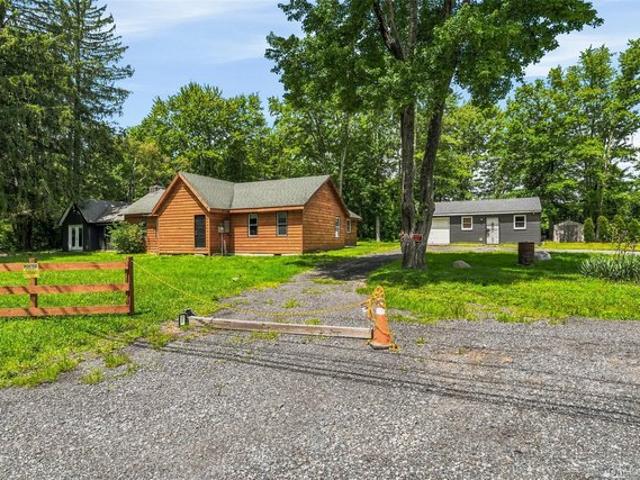 House for sale in Bloomingburg, New York
