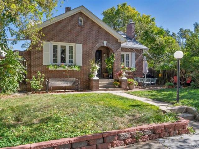 Townhouse for sale in Denver