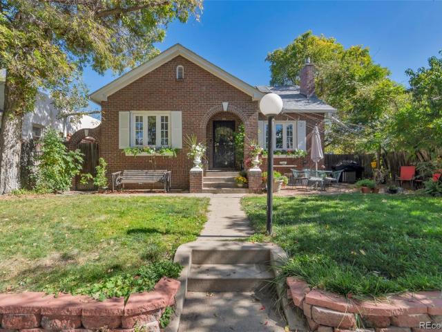 Townhouse for sale in Denver
